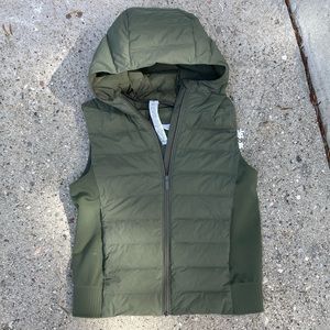 LULULEMON Down & Around Vest - Olive Green - Size 6
